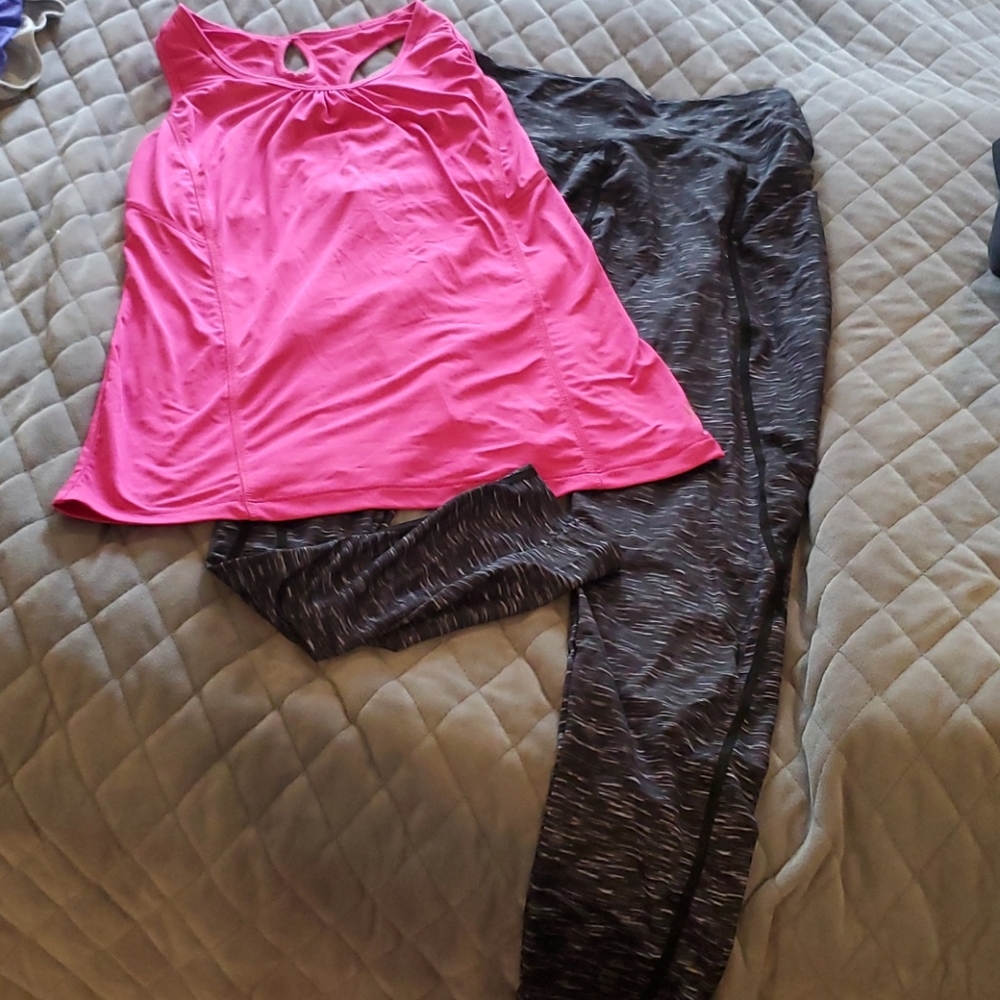 90° by reflex top with extra Workout outfit